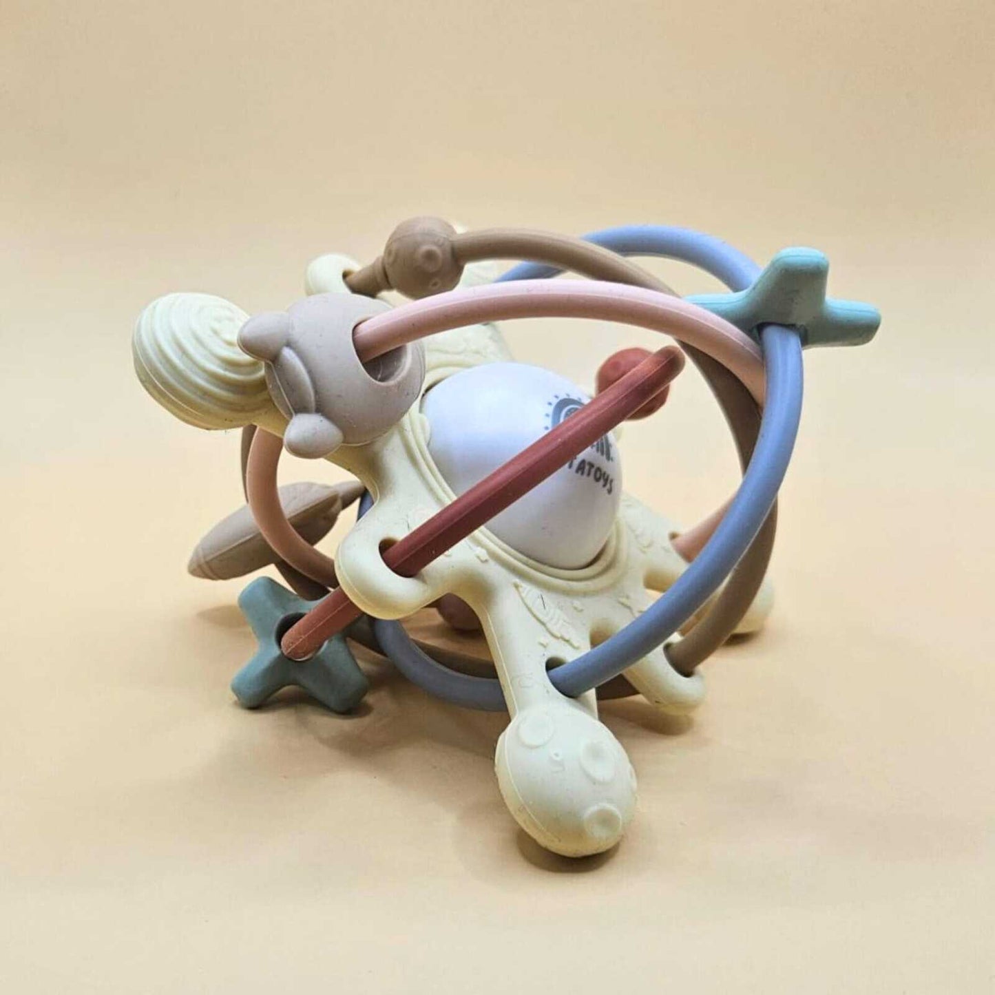 baby rammelaar sensorisch speelgoed